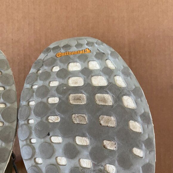 adidas Ultra Boost Undefeated Performance Running Grey | US 10.5 | No Insoles - Picture 8 of 10